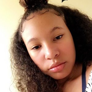 Meet your Posher, Alondra